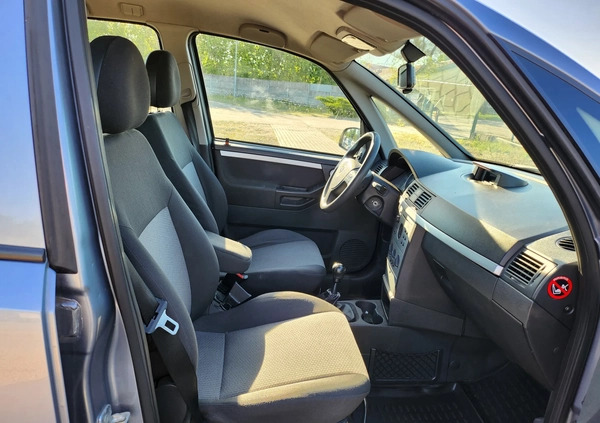 Opel Meriva cena 6900 przebieg: 212345, rok produkcji 2004 z Piła małe 466